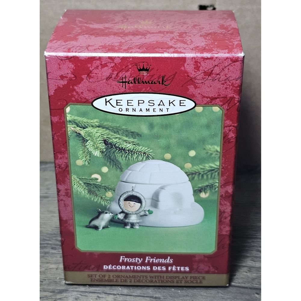 Hallmark 2000 Frosty Friends Premiere Igloo W/ mini Pewter Eskimo & Seal